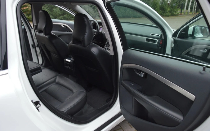 Volvo V70 cena 29500 przebieg: 350000, rok produkcji 2010 z Małogoszcz małe 704